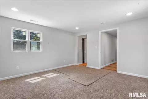 279 N Koke Mill Rd, Springfield, IL 62707 photo 16