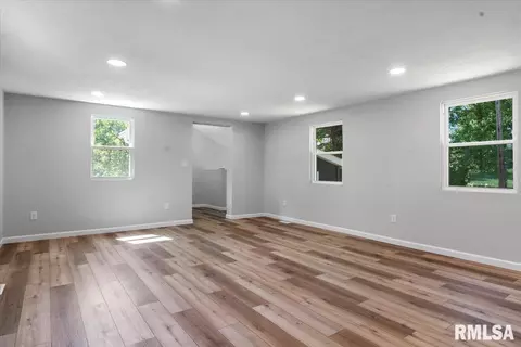 279 N Koke Mill Rd, Springfield, IL 62707 photo 10