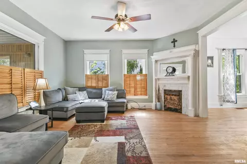 701 S State St, Springfield, IL 62704 photo 9