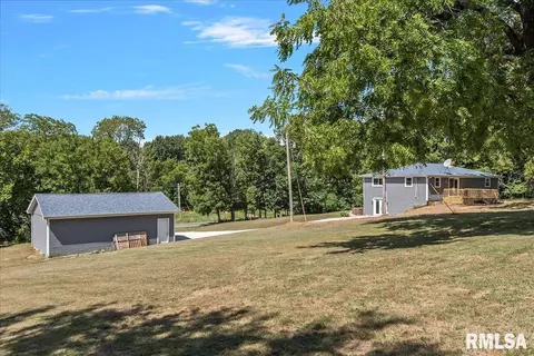 482 N John Wayne Rd, Dawson, IL 62520 photo 43