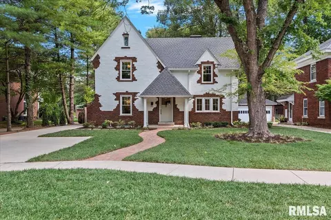 1908 S Bates Ave, Springfield, IL 62704