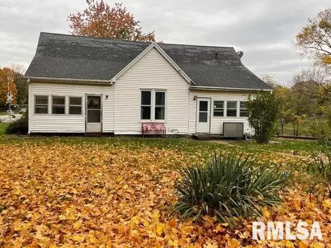 9292 State Route 29 Dr, Cantrall, IL 62625