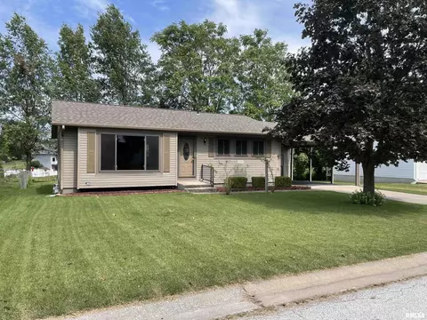 3315 E Fox Run Dr, Quincy, IL 62301