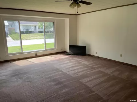 3315 E Fox Run Dr, Quincy, IL 62301 photo 10