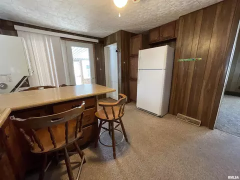 321 N Monroe St, Macomb, IL 61455 photo 12