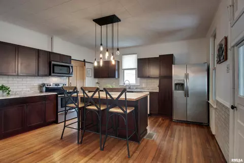 9803 Columbus Rd, Fowler, IL 62338 photo 2