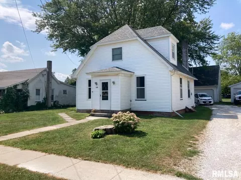 170 S Jefferson St, Roseville, IL 61473