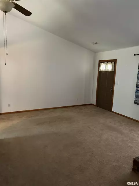 2317 Austin Dr, Springfield, IL 62704 photo 3
