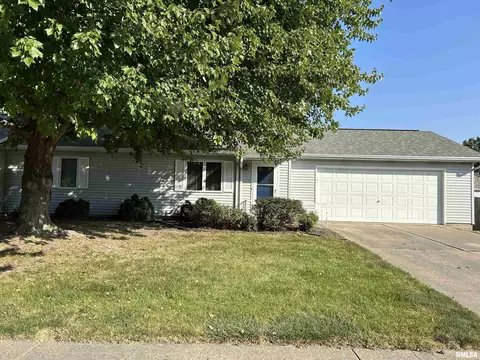 2317 Austin Dr, Springfield, IL 62704