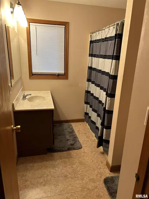 2317 Austin Dr, Springfield, IL 62704 photo 9
