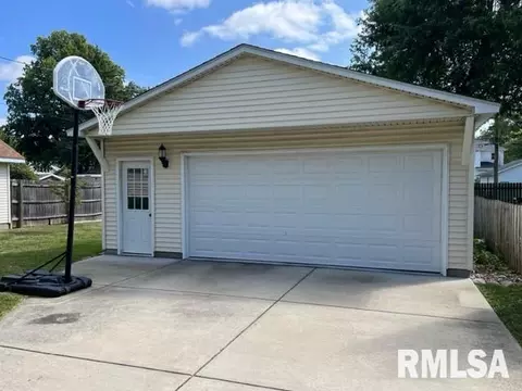 1732 S Lincoln Ave, Springfield, IL 62704 photo 2