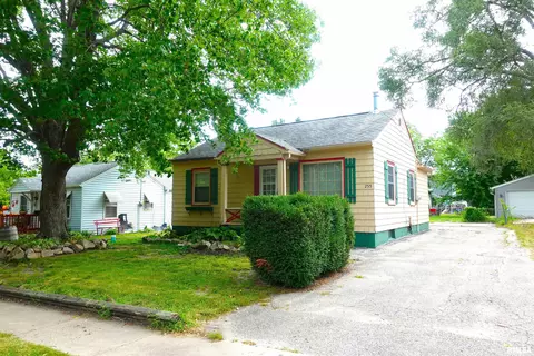255 Madison St, Galesburg, IL 61401