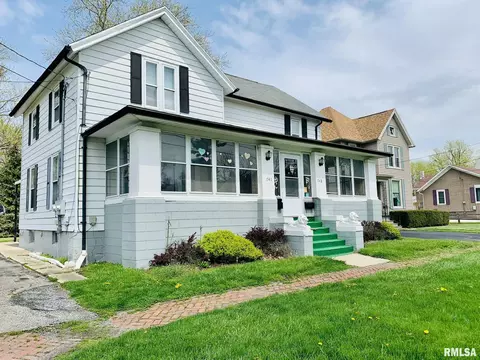 741 E Berrien St, Galesburg, IL 61401