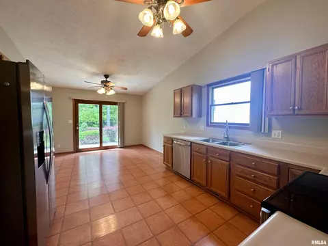 2309 Checkerberry Ln, Springfield, IL 62711 photo 4