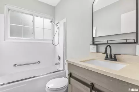 2068 N 7th St, Springfield, IL 62702 photo 18