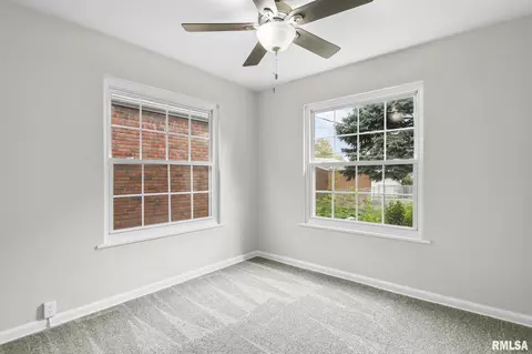 2068 N 7th St, Springfield, IL 62702 photo 14