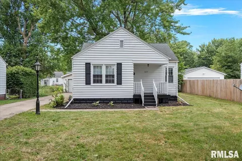 3237 Sheridan St, Springfield, IL 62703