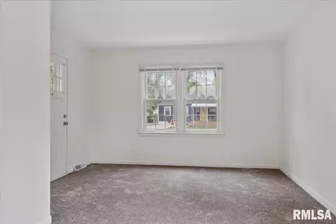 3237 Sheridan St, Springfield, IL 62703 photo 6