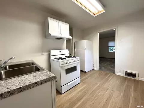3237 Sheridan St, Springfield, IL 62703 photo 10