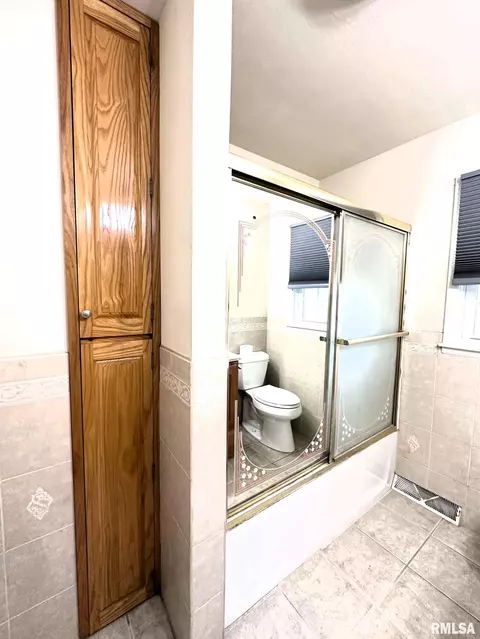 809 N Washington St, Abingdon, IL 61410 photo 21