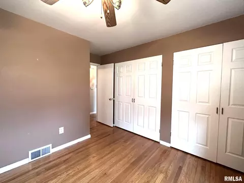 809 N Washington St, Abingdon, IL 61410 photo 23