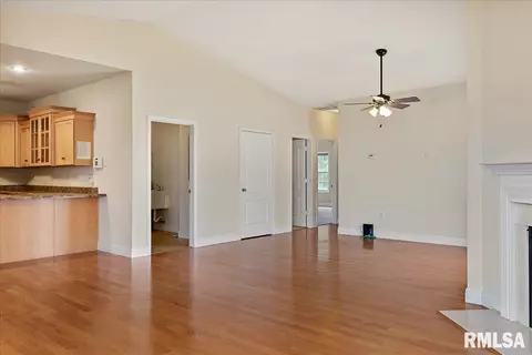 4860 Leah Dr, Springfield, IL 62711 photo 5