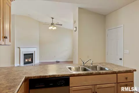 4860 Leah Dr, Springfield, IL 62711 photo 15