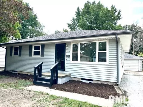 2318 Huntington Rd, Springfield, IL 62703