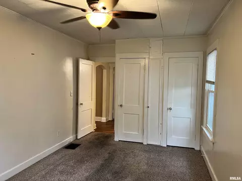 2641 S 11th St, Springfield, IL 62703 photo 9