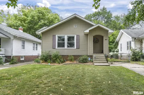 2437 S 4th St, Springfield, IL 62703