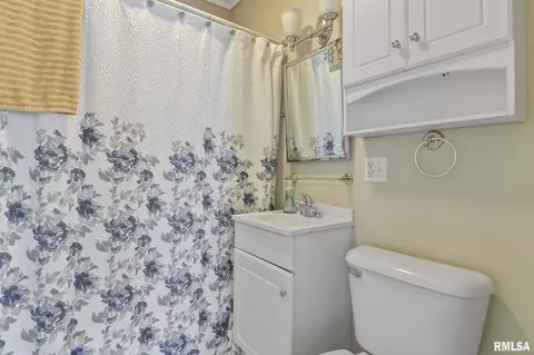 2437 S 4th St, Springfield, IL 62703 photo 18