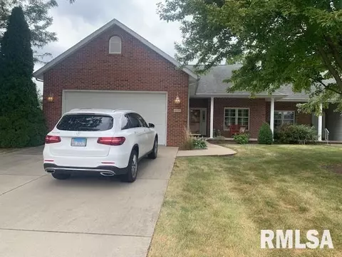 2727 Amelia Ct, Springfield, IL 62711