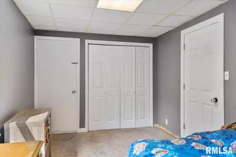 Bedroom - 530 E Wood Ave, Springfield, IL 62702 photo 3 of 8