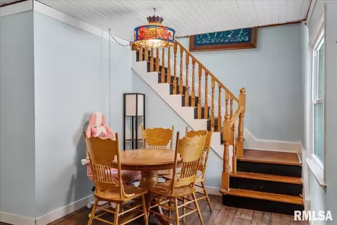 Entry Way - 530 E Wood Ave, Springfield, IL 62702 photo 1 of 1