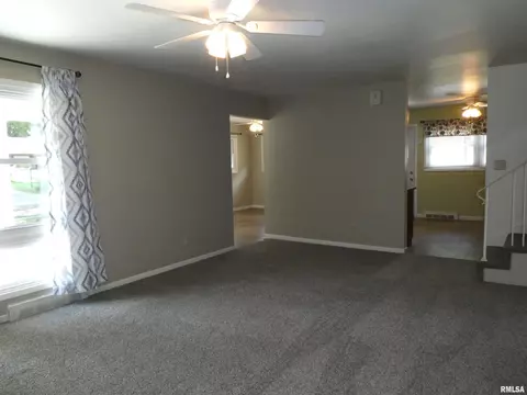 44 Glen Aire Dr, Springfield, IL 62703 photo 6