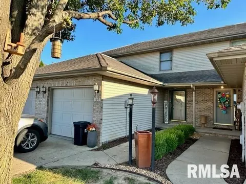 60 Gilliam Ct, Chatham, IL 62629