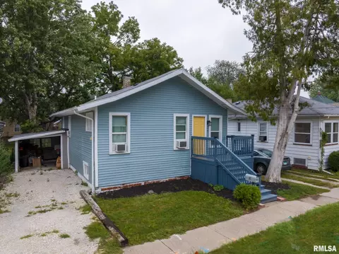 73 W Sanborn St, Galesburg, IL 61401