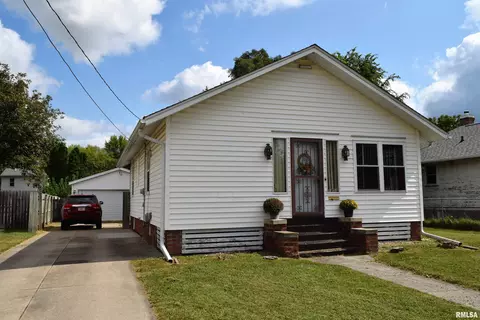 1851 Baird Ave, Galesburg, IL 61401