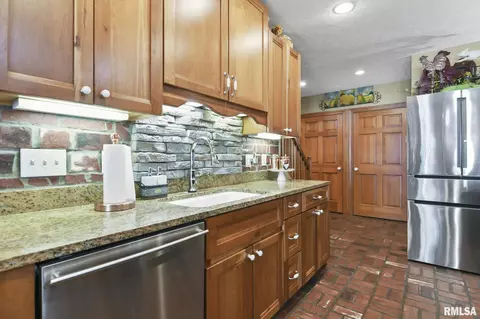 100 S Fox Ml, Springfield, IL 62712 photo 31