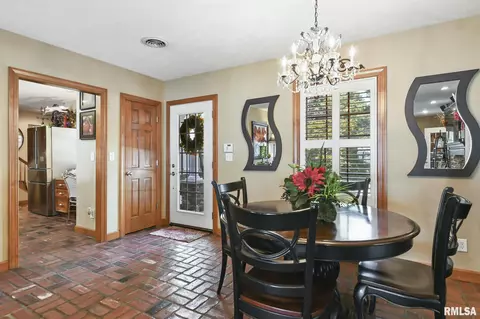 100 S Fox Ml, Springfield, IL 62712 photo 34