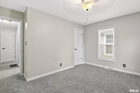 2400 Holmes Ave, Springfield, IL 62704 photo 21