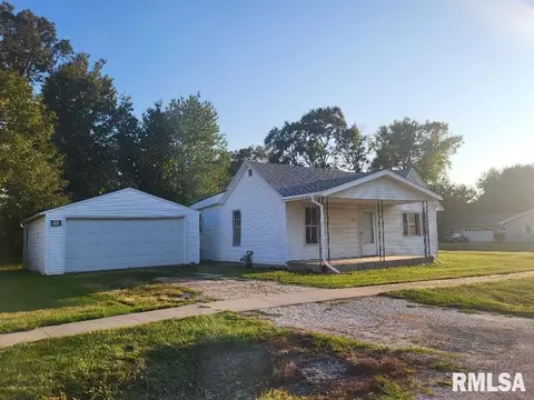 340 E Chestnut St, Roseville, IL 61473