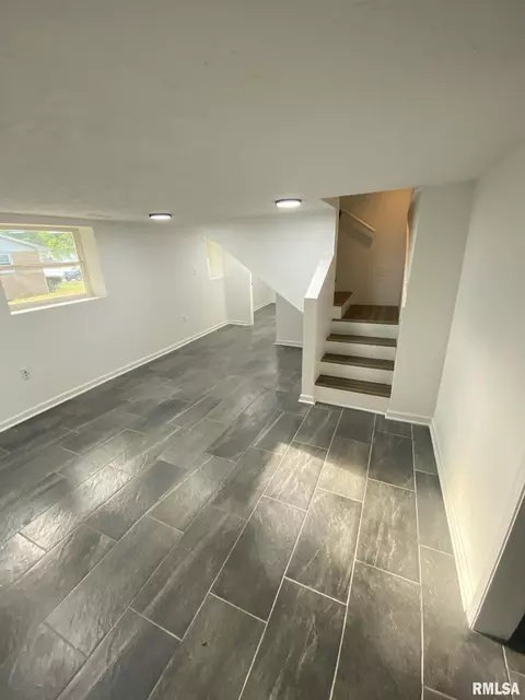 2101 E Cornell Ave, Springfield, IL 62703 photo 11