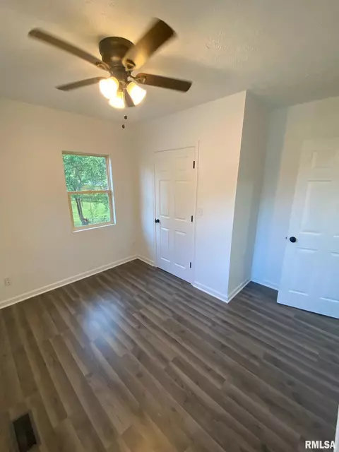 2101 E Cornell Ave, Springfield, IL 62703 photo 9