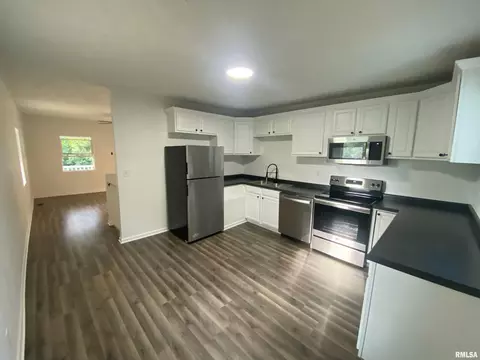 2101 E Cornell Ave, Springfield, IL 62703 photo 6