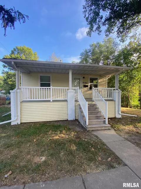 2101 E Cornell Ave, Springfield, IL 62703