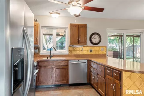8013 Hunt Rd, Springfield, IL 62712 photo 10