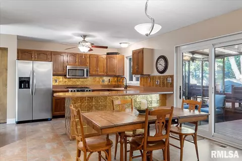 8013 Hunt Rd, Springfield, IL 62712 photo 17
