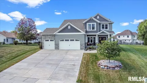7529 Wentworth Dr, Springfield, IL 62711