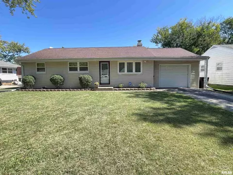 5106 N Renwood Ave, Peoria, IL 61614